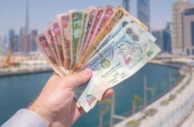 Какую валюту брать с собой в ОАЭ