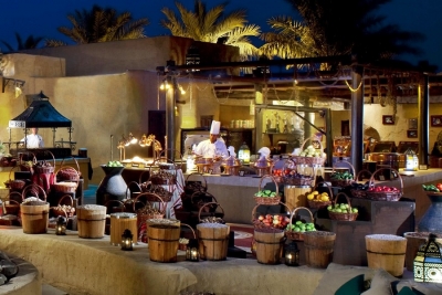 Лучший арабский ресторан Al Hadheerah Restaurant Bab Al Shams